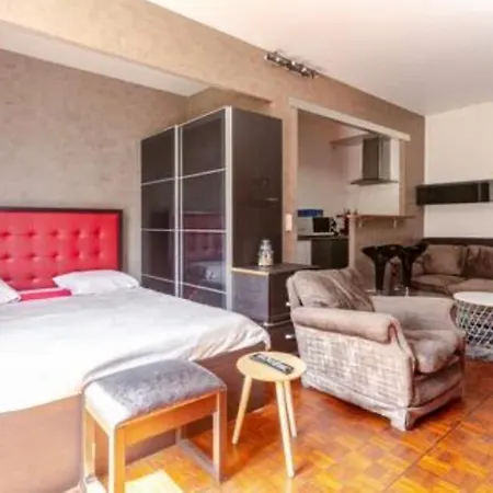 Apartment Elysees Paris