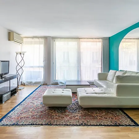 Apartment Elysees Paris