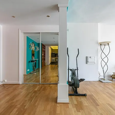 Elysees Apartment *