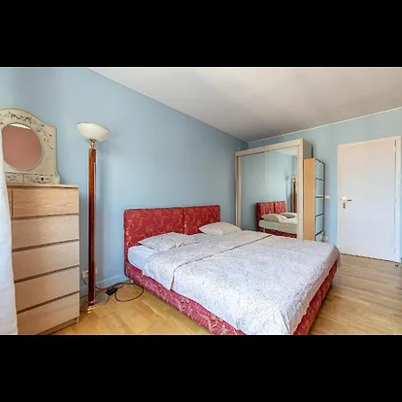 Elysees Apartment