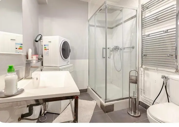 élysées Apartamento *